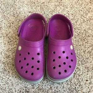 Size 8 purple crocs